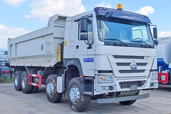 SINOTRUK Howo 8x4 Tipper Truck for Sale in Guinea - Самосвал: фото 3 SINOTRUK Howo 8x4 Tipper Truck for Sale in Guinea - Самосвал: фото 3