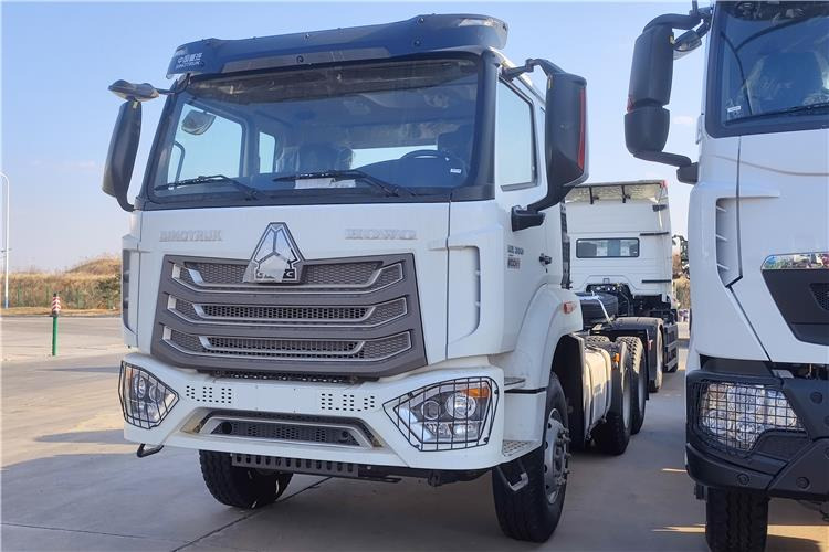 SINOTRUK Howo NX Truck Tractor 6x4 380hp Price for Sale In Tanzania - Тягач: фото 2 SINOTRUK Howo NX Truck Tractor 6x4 380hp Price for Sale In Tanzania - Тягач: фото 2