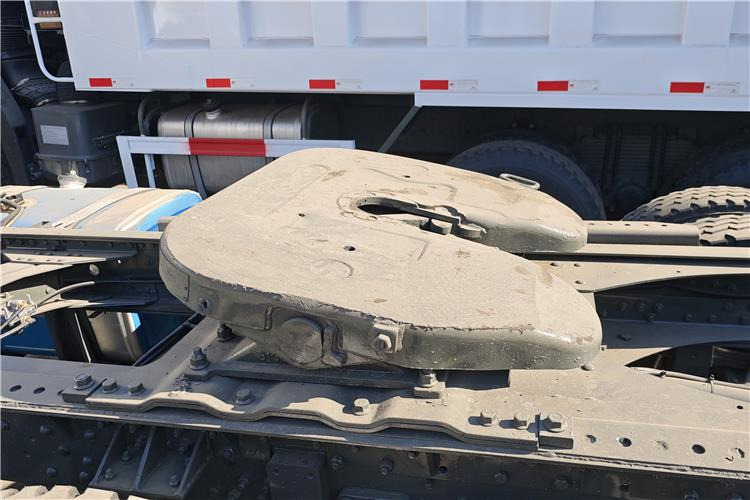 Sinotruk Used Hohan Truck Tractor 10 Wheeler for Sale In Burkina Faso - Тягач: фото 5 Sinotruk Used Hohan Truck Tractor 10 Wheeler for Sale In Burkina Faso - Тягач: фото 5