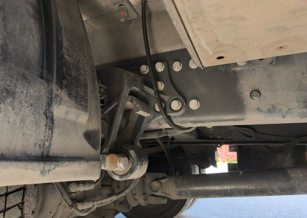 Renault GAMA D 12.210  chłodnia izoterma 14 palet poduszka - Рефрижератор: фото 4 Renault GAMA D 12.210  chłodnia izoterma 14 palet poduszka - Рефрижератор: фото 4