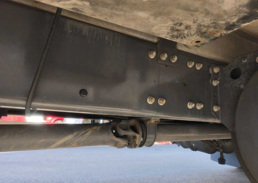 Renault GAMA D 18.320  chłodnia izoterma 19 palet - Рефрижератор: фото 4 Renault GAMA D 18.320  chłodnia izoterma 19 palet - Рефрижератор: фото 4