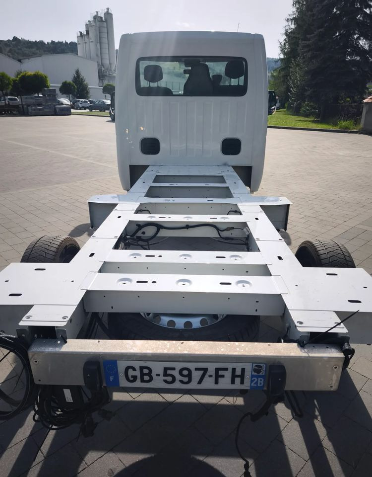 Renault MASTER 2,3 rama do zabudowy po obsłudze gotowy do jazdy - Грузовик-шасси: фото 5 Renault MASTER 2,3 rama do zabudowy po obsłudze gotowy do jazdy - Грузовик-шасси: фото 5