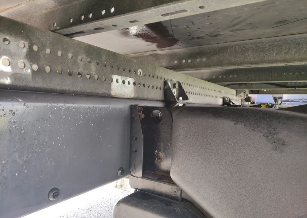 Грузовик с закрытым кузовом Volvo FL 12.240 klima blokada kontener 18 pal kurierka: фото 10