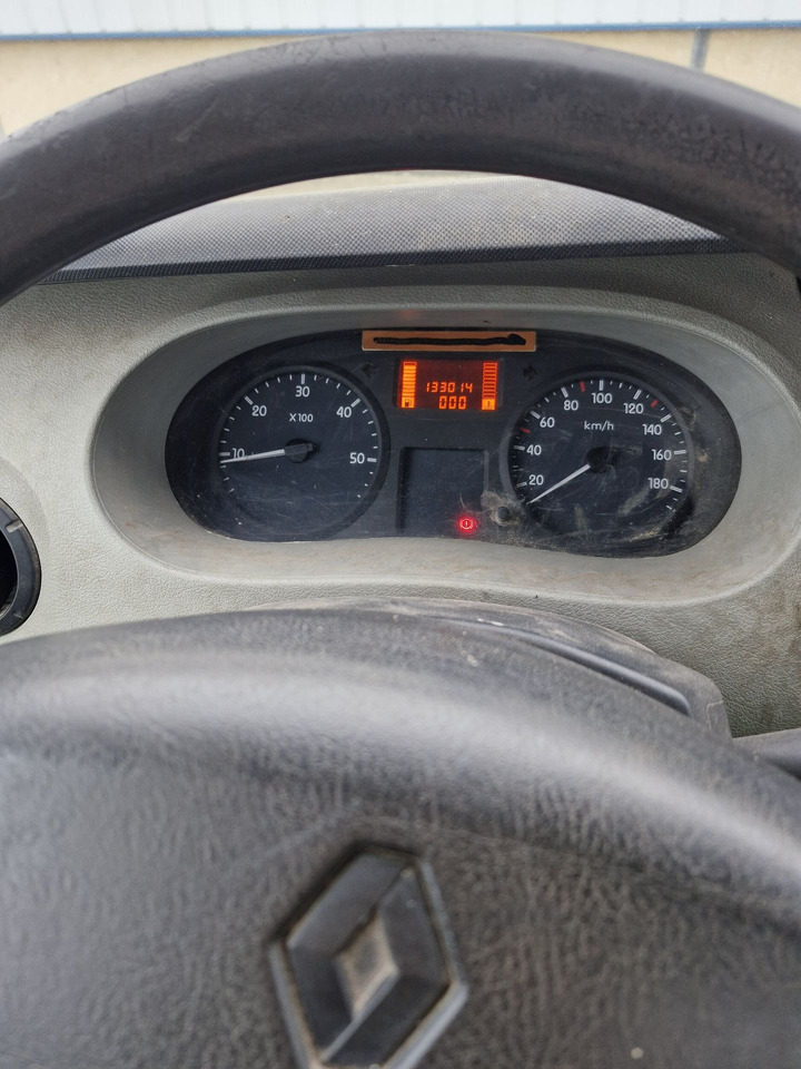 Renault Mascott  3.5T- (Disponible à compter du 24/11/2025) 3 places avec benne basculante hydraulique. BEG. Vendu sans CT. Véhicule roulant. Entretien régulier. Arrêté début 2025 pour souci passage d - Малотоннажный самосвал: фото 2 Renault Mascott  3.5T- (Disponible à compter du 24/11/2025) 3 places avec benne basculante hydraulique. BEG. Vendu sans CT. Véhicule roulant. Entretien régulier. Arrêté début 2025 pour souci passage d - Малотоннажный самосвал: фото 2