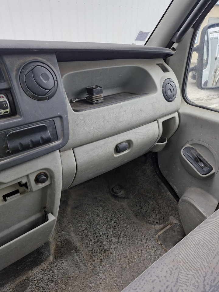 Renault Mascott  3.5T- (Disponible à compter du 24/11/2025) 3 places avec benne basculante hydraulique. BEG. Vendu sans CT. Véhicule roulant. Entretien régulier. Arrêté début 2025 pour souci passage d - Малотоннажный самосвал: фото 4 Renault Mascott  3.5T- (Disponible à compter du 24/11/2025) 3 places avec benne basculante hydraulique. BEG. Vendu sans CT. Véhicule roulant. Entretien régulier. Arrêté début 2025 pour souci passage d - Малотоннажный самосвал: фото 4