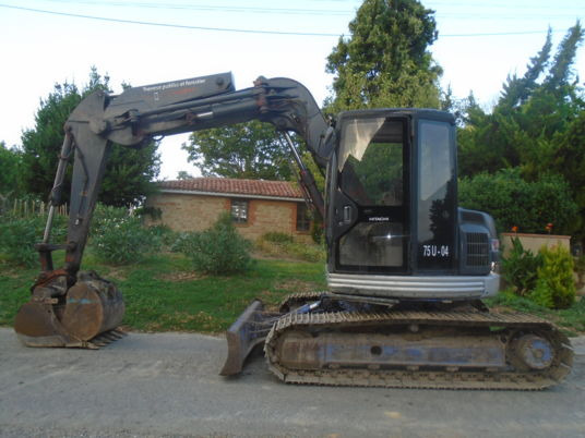 Hitachi ex75-3 - Мини-экскаватор: фото 1 Hitachi ex75-3 - Мини-экскаватор: фото 1