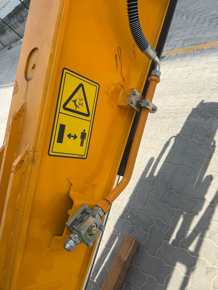 Экскаватор JCB 225: фото 9