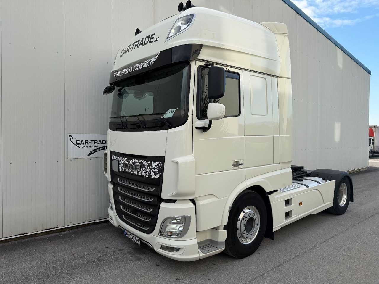 DAF XF 530 Vollausstattung Vollluft 2l-Hydraulik - Тягач: фото 1 DAF XF 530 Vollausstattung Vollluft 2l-Hydraulik - Тягач: фото 1