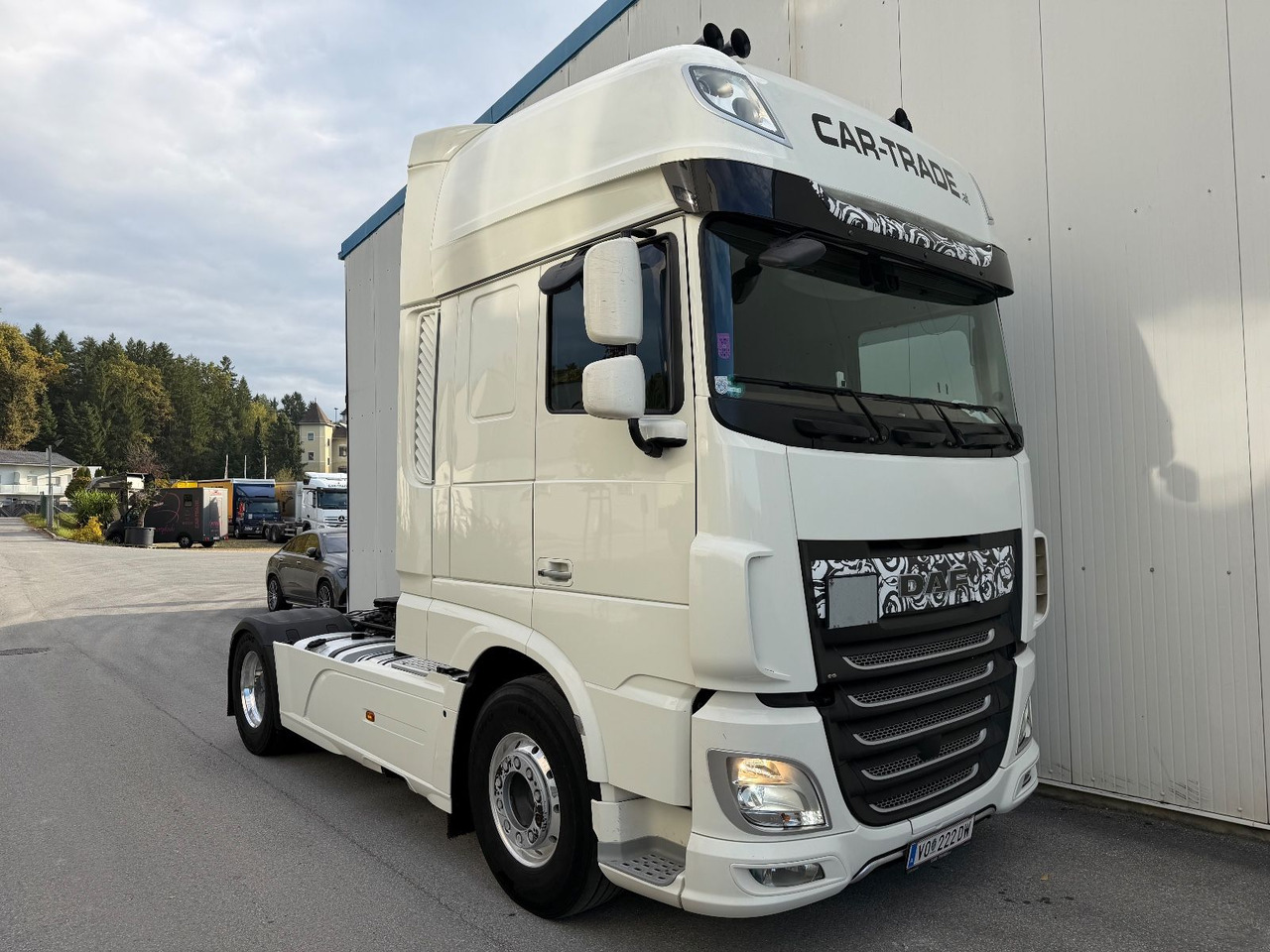 DAF XF 530 Vollausstattung Vollluft 2l-Hydraulik - Тягач: фото 2 DAF XF 530 Vollausstattung Vollluft 2l-Hydraulik - Тягач: фото 2