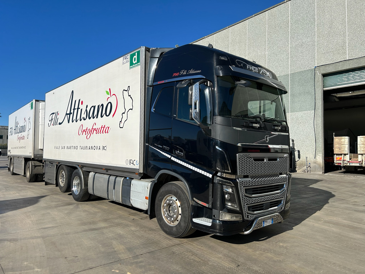 VOLVO FH 750 - Рефрижератор: фото 1 VOLVO FH 750 - Рефрижератор: фото 1