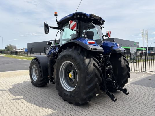 New Holland T7.300 PLMi - Трактор: фото 5 New Holland T7.300 PLMi - Трактор: фото 5