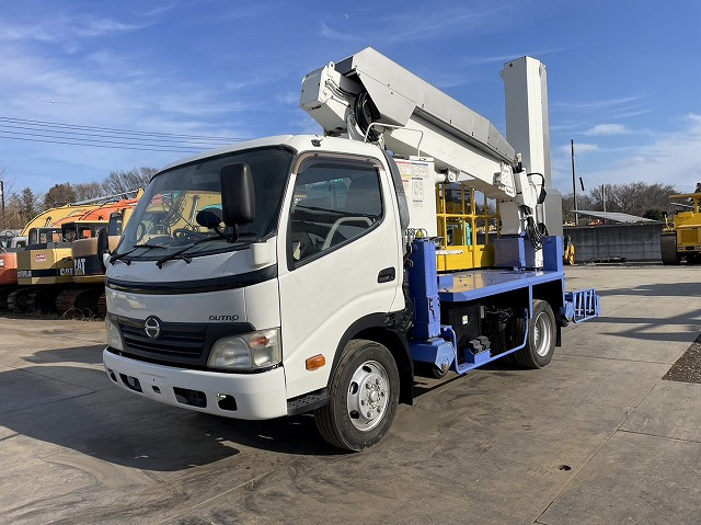TADANO BT-110-1 - Грузовик с подъемником: фото 1 TADANO BT-110-1 - Грузовик с подъемником: фото 1