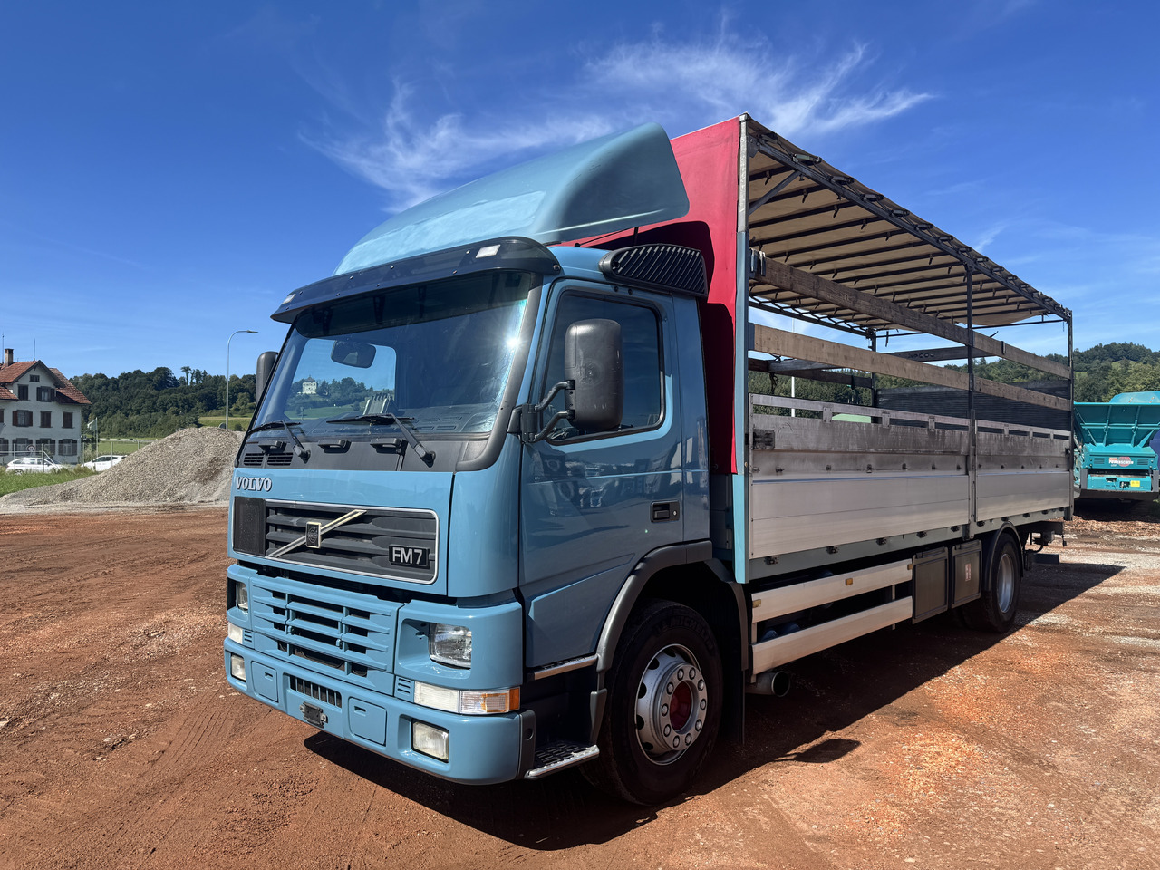 VOLVO FM7-290 4x2 Blache-Hebebühne - Тентованный грузовик: фото 1 VOLVO FM7-290 4x2 Blache-Hebebühne - Тентованный грузовик: фото 1