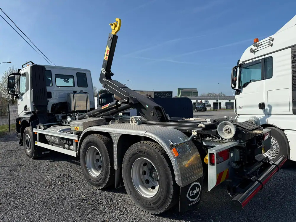 Iveco AD300T48 HYVALIFT 20 TONS*pare-choc hydraulique - Крюковой мультилифт: фото 3 Iveco AD300T48 HYVALIFT 20 TONS*pare-choc hydraulique - Крюковой мультилифт: фото 3