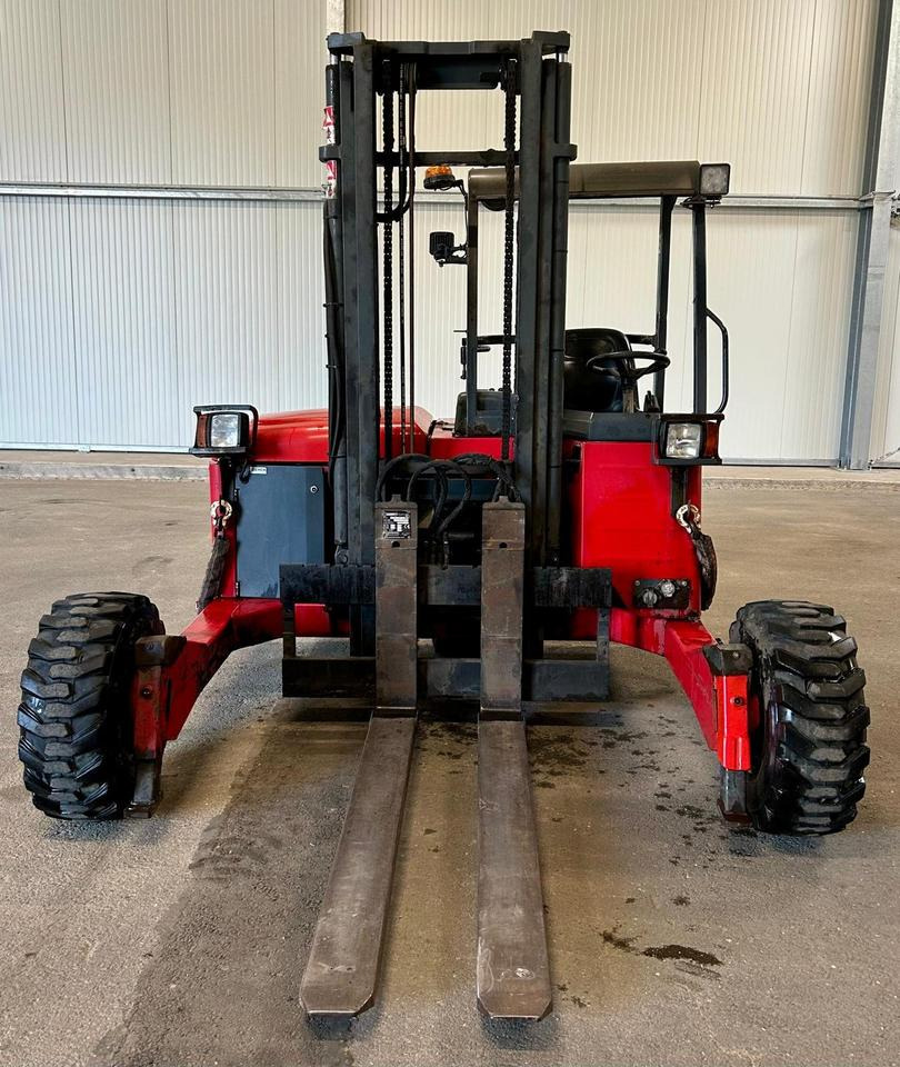 Moffett M4-25.3 + Ausschubzinken + gr. Reifen + 3 mtr. + Turbo - Мобильный вилочный погрузчик: фото 2 Moffett M4-25.3 + Ausschubzinken + gr. Reifen + 3 mtr. + Turbo - Мобильный вилочный погрузчик: фото 2