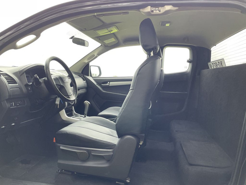 Isuzu D-max 2.5 TD Extended 164pk Cab LS 4WD BPM Vrij! Lease €299 p/m, Trekhaak, Airco, Leder, Cruise controle. в лизинг Isuzu D-max 2.5 TD Extended 164pk Cab LS 4WD BPM Vrij! Lease €299 p/m, Trekhaak, Airco, Leder, Cruise controle.: фото 9 Isuzu D-max 2.5 TD Extended 164pk Cab LS 4WD BPM Vrij! Lease €299 p/m, Trekhaak, Airco, Leder, Cruise controle. в лизинг Isuzu D-max 2.5 TD Extended 164pk Cab LS 4WD BPM Vrij! Lease €299 p/m, Trekhaak, Airco, Leder, Cruise controle.: фото 9