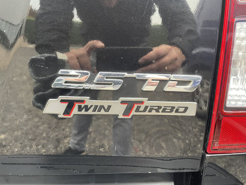 Isuzu D-max 2.5 TD Extended 164pk Cab LS 4WD BPM Vrij! Lease €299 p/m, Trekhaak, Airco, Leder, Cruise controle. в лизинг Isuzu D-max 2.5 TD Extended 164pk Cab LS 4WD BPM Vrij! Lease €299 p/m, Trekhaak, Airco, Leder, Cruise controle.: фото 16 Isuzu D-max 2.5 TD Extended 164pk Cab LS 4WD BPM Vrij! Lease €299 p/m, Trekhaak, Airco, Leder, Cruise controle. в лизинг Isuzu D-max 2.5 TD Extended 164pk Cab LS 4WD BPM Vrij! Lease €299 p/m, Trekhaak, Airco, Leder, Cruise controle.: фото 16