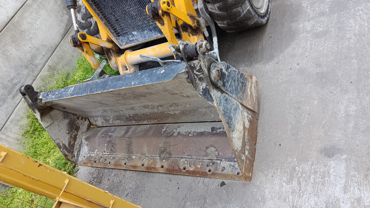 JCB 1CX 08M3WL - Мини-экскаватор: фото 2 JCB 1CX 08M3WL - Мини-экскаватор: фото 2