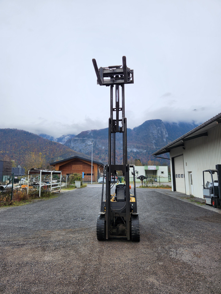 DAEWOO G30E-3 - Газовый погрузчик: фото 2 DAEWOO G30E-3 - Газовый погрузчик: фото 2