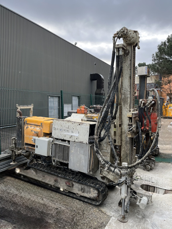 COMACCHIO MC 300 - Буровая машина: фото 1 COMACCHIO MC 300 - Буровая машина: фото 1