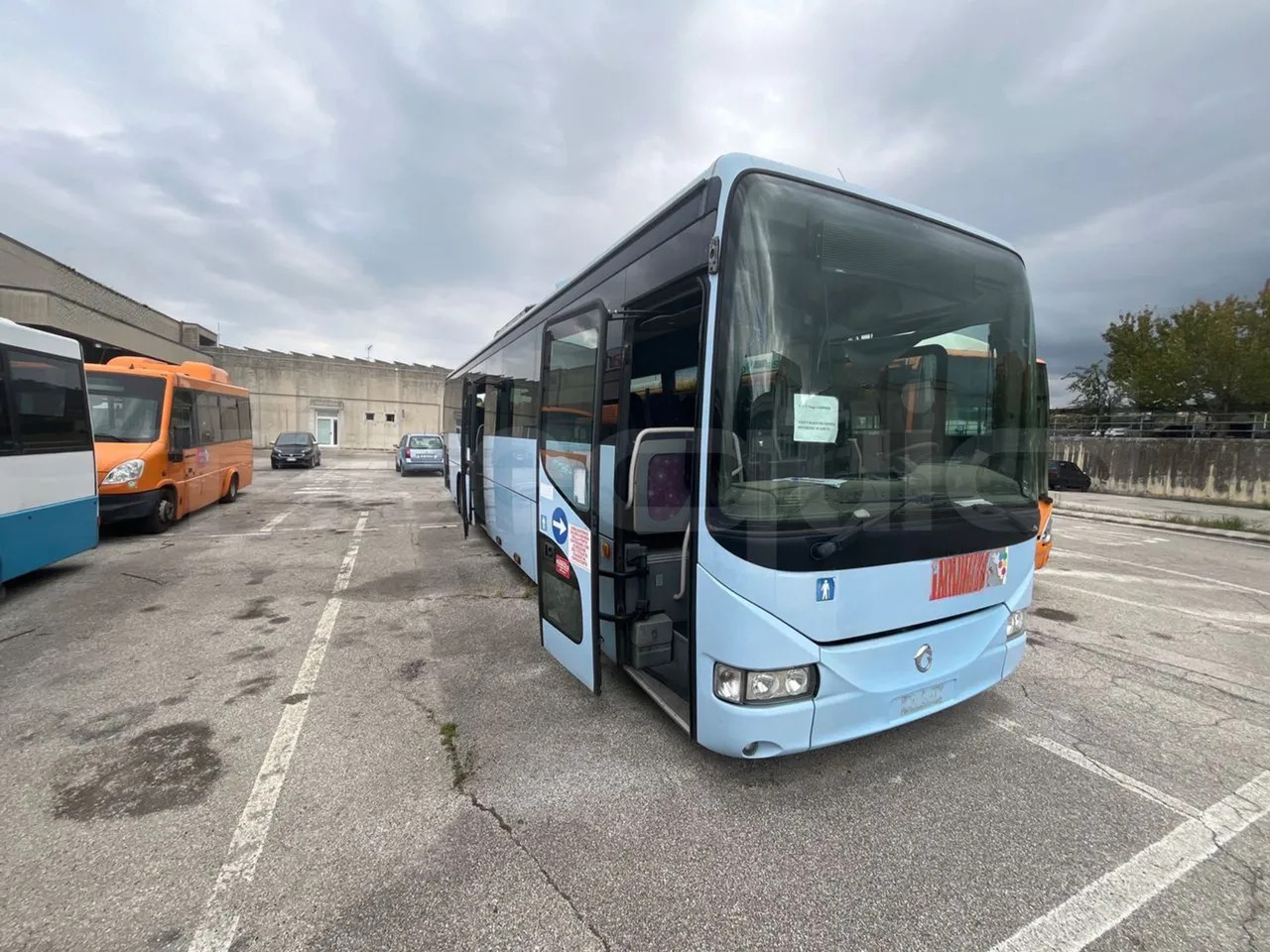 Bundle di 9 mezzi Irisbus - Arway Iveco - Sitcar Iveco - Sitcar Mercedes-Benz - Citaro Mercedes-Benz - Citaro Mercedes-Benz - Citaro Iveco - Citelis Iveco - Sitcar Fiat - Fiorino - Туристический автобус: фото 1 Bundle di 9 mezzi Irisbus - Arway Iveco - Sitcar Iveco - Sitcar Mercedes-Benz - Citaro Mercedes-Benz - Citaro Mercedes-Benz - Citaro Iveco - Citelis Iveco - Sitcar Fiat - Fiorino - Туристический автобус: фото 1