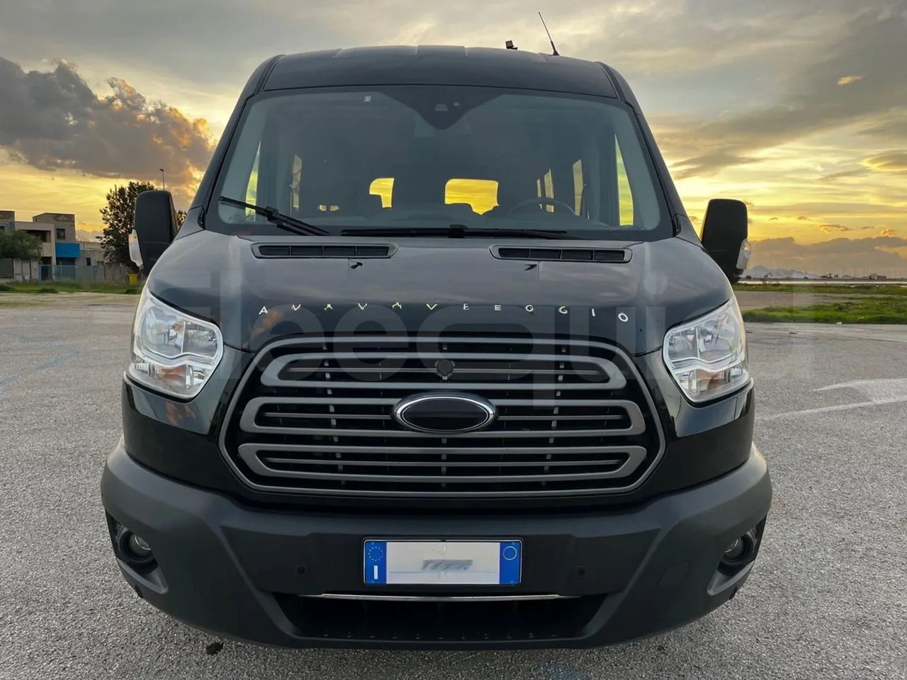 Ford Transit - Микроавтобус, Пассажирский фургон: фото 2 Ford Transit - Микроавтобус, Пассажирский фургон: фото 2