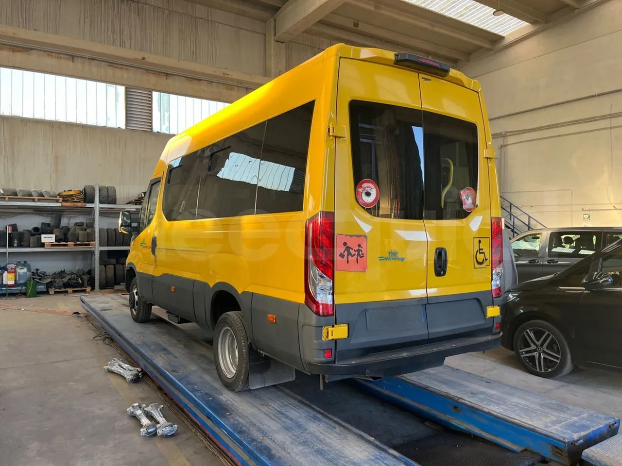 Школьный автобус Iveco Daily: фото 7