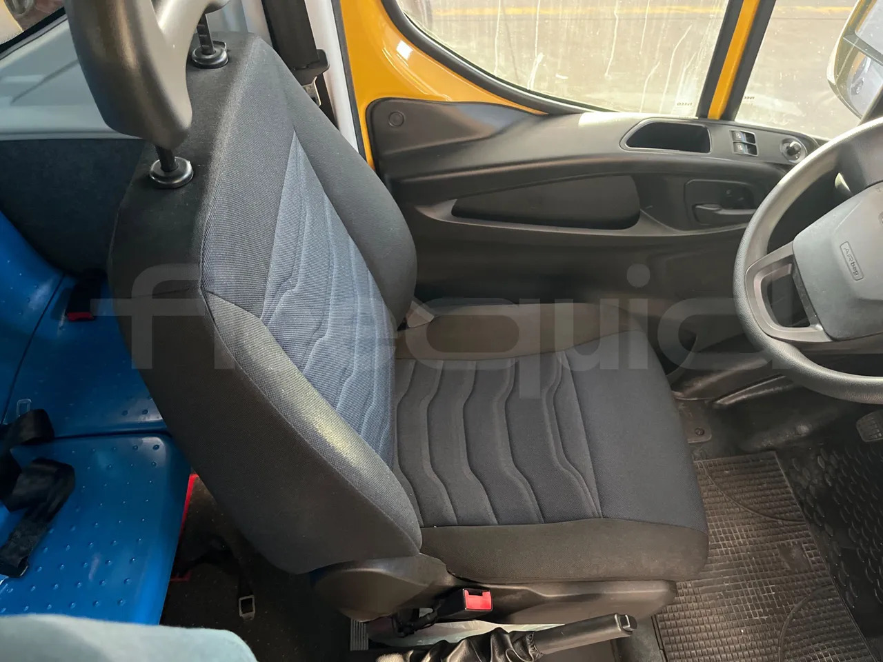 Школьный автобус Iveco Daily: фото 16