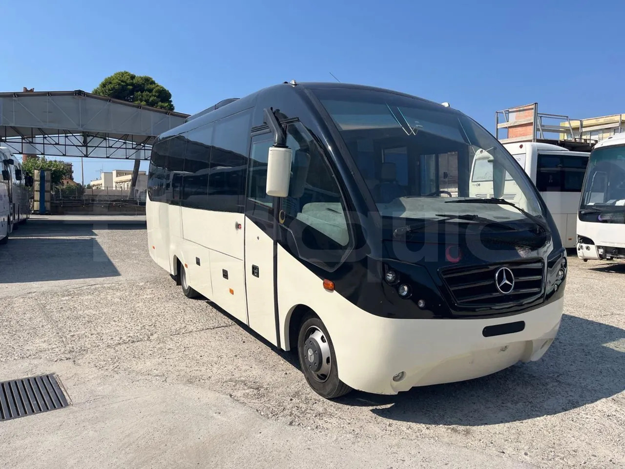Mercedes-Benz MB 818 S - Туристический автобус: фото 1 Mercedes-Benz MB 818 S - Туристический автобус: фото 1