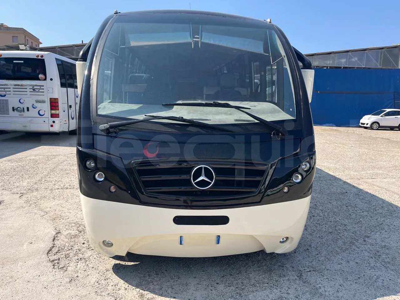 Mercedes-Benz MB 818 S - Туристический автобус: фото 2 Mercedes-Benz MB 818 S - Туристический автобус: фото 2