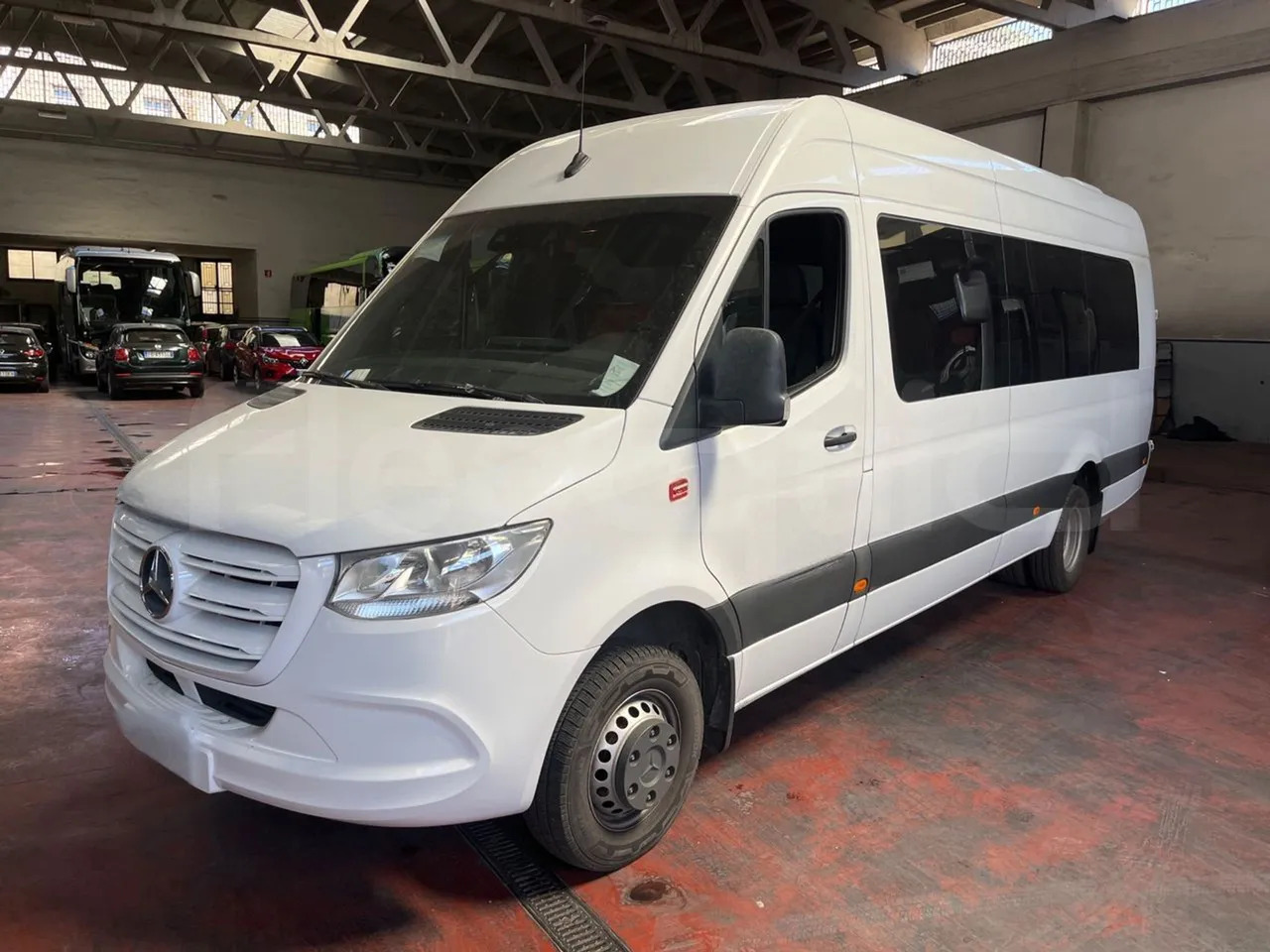 Mercedes-Benz Sprinter - Пригородный автобус: фото 4 Mercedes-Benz Sprinter - Пригородный автобус: фото 4
