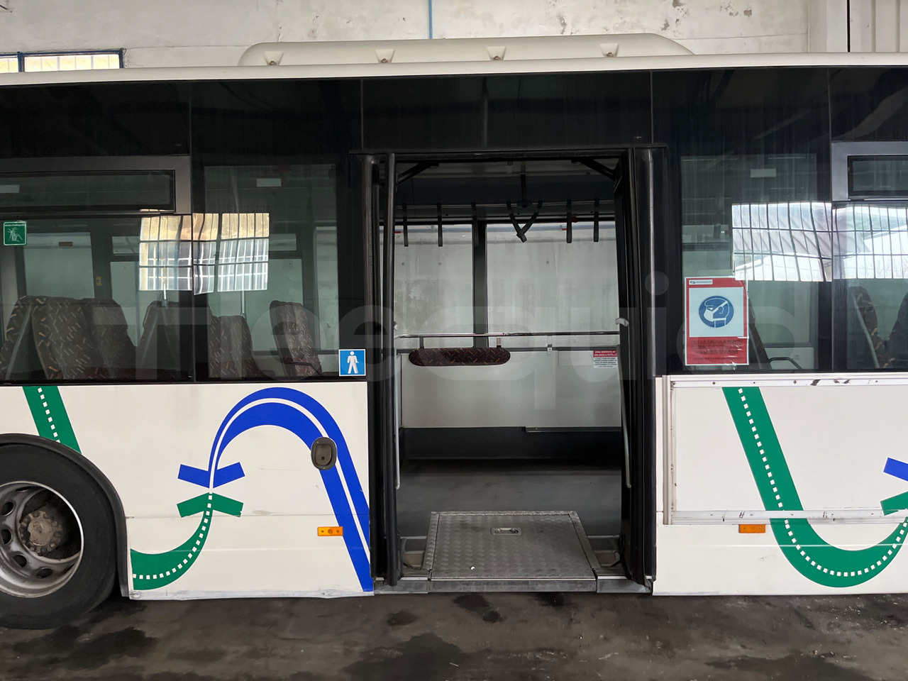 Городской автобус Van Hool A330: фото 11