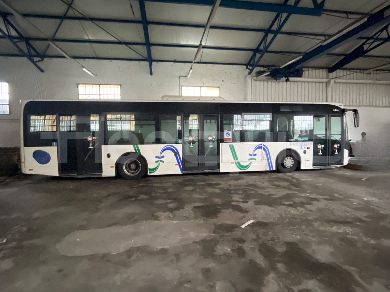 Городской автобус Van Hool A330: фото 8