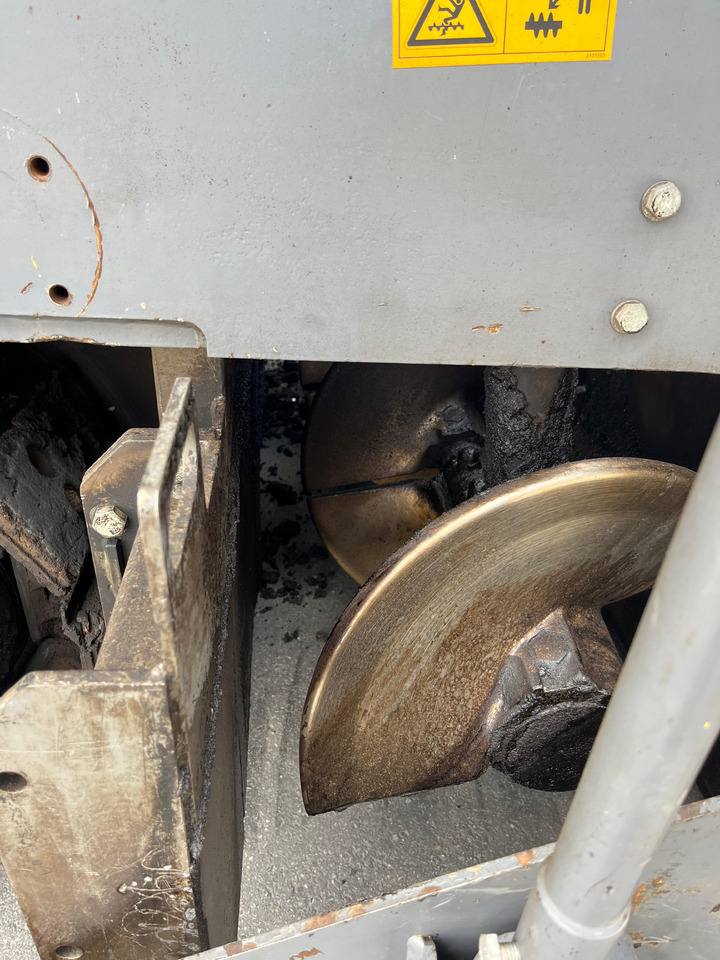 VÖGELE SUPER 2100-3i - Асфальтоукладчик: фото 4 VÖGELE SUPER 2100-3i - Асфальтоукладчик: фото 4