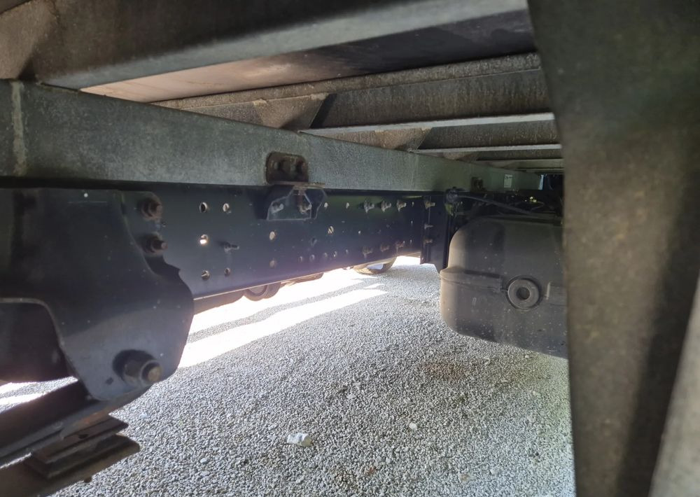 Renault D Gama 3.0Dxi 150KM Iveco  Plandeka - Малотоннажный бортовой грузовик: фото 5 Renault D Gama 3.0Dxi 150KM Iveco  Plandeka - Малотоннажный бортовой грузовик: фото 5