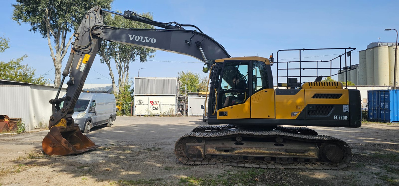 VOLVO EC220DL - Гусеничный экскаватор: фото 2 VOLVO EC220DL - Гусеничный экскаватор: фото 2