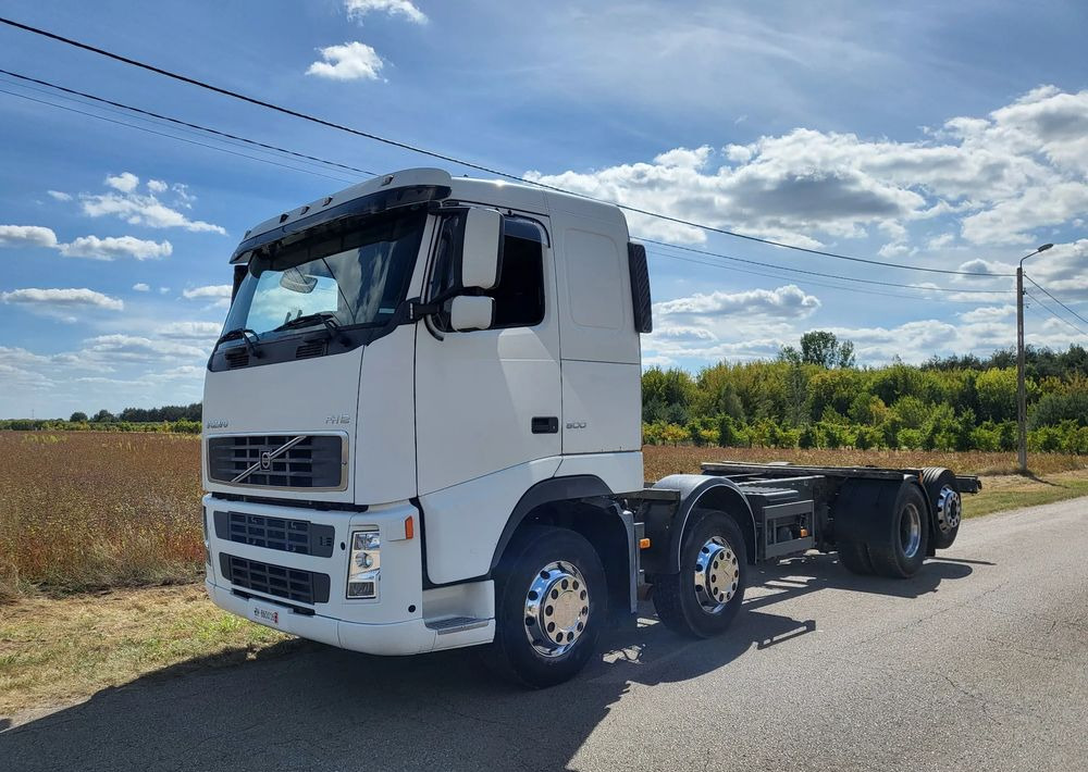 Volvo FH 500 8x2 - Грузовик-шасси: фото 3 Volvo FH 500 8x2 - Грузовик-шасси: фото 3