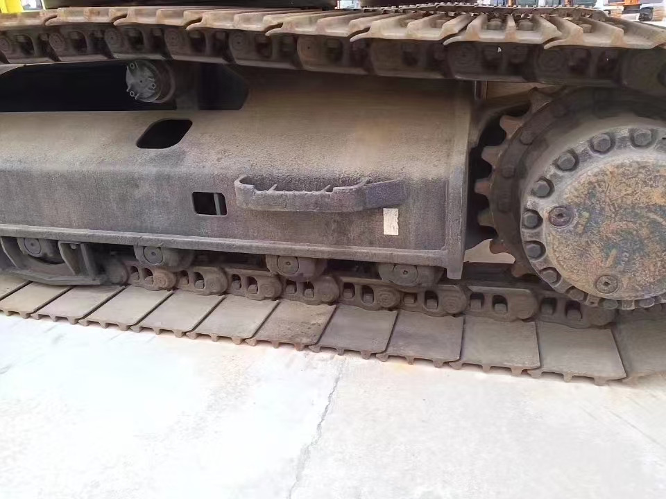 CATERPILLAR 325C used excavator low price for sale - Гусеничный экскаватор: фото 4 CATERPILLAR 325C used excavator low price for sale - Гусеничный экскаватор: фото 4