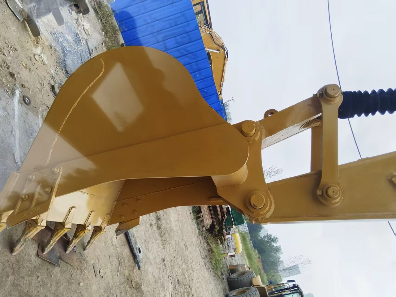 CATERPILLAR 330DL - Гусеничный экскаватор: фото 2 CATERPILLAR 330DL - Гусеничный экскаватор: фото 2