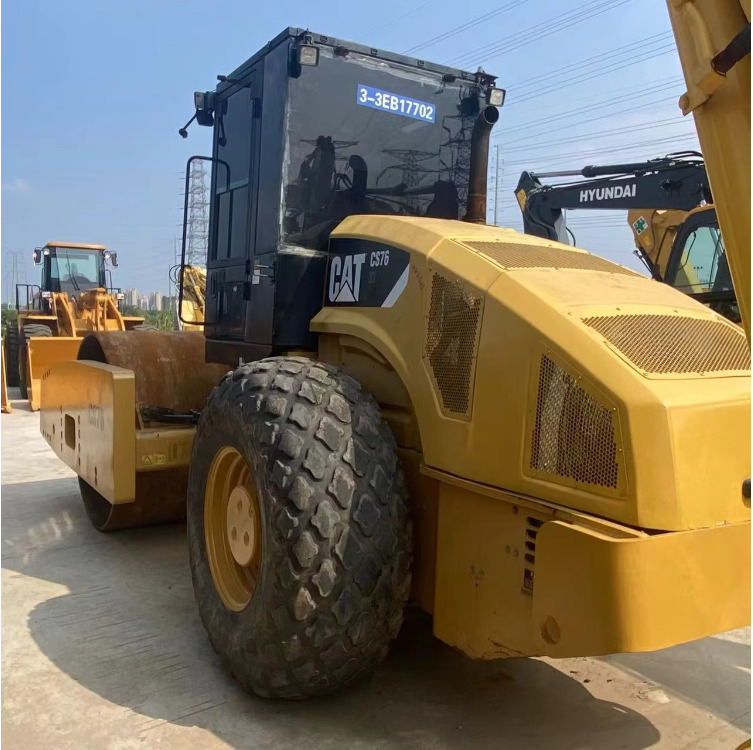 CATERPILLAR CS76 road roller Road construction - Дорожный каток: фото 4 CATERPILLAR CS76 road roller Road construction - Дорожный каток: фото 4