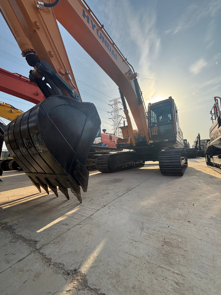 HYUNDAI 305LC-9T - Гусеничный экскаватор: фото 3 HYUNDAI 305LC-9T - Гусеничный экскаватор: фото 3