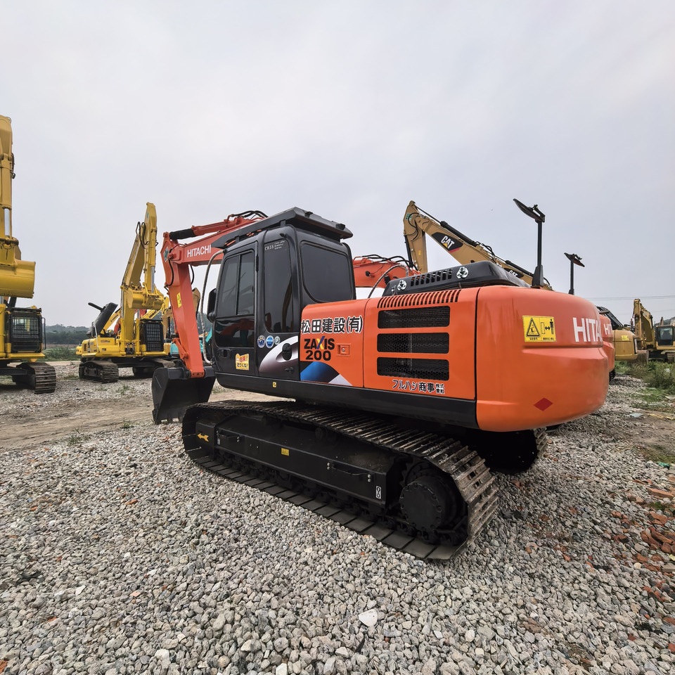 HYUNDAI zx200 japan original HYUNDAI 20 tons excavator - Гусеничный экскаватор: фото 2 HYUNDAI zx200 japan original HYUNDAI 20 tons excavator - Гусеничный экскаватор: фото 2