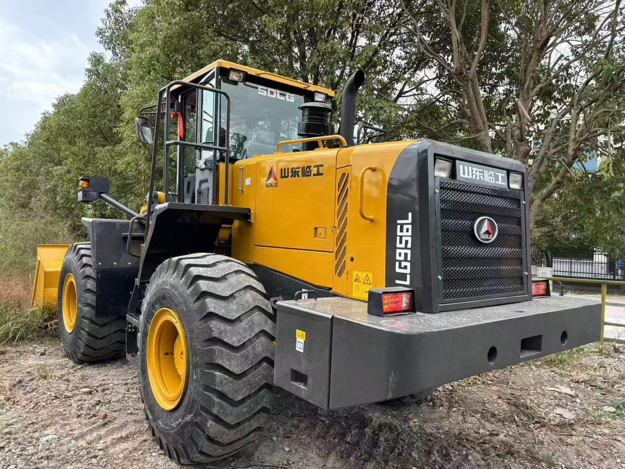 SDLG LG956L front loader 5 ton class china brand - Колёсный погрузчик: фото 4 SDLG LG956L front loader 5 ton class china brand - Колёсный погрузчик: фото 4