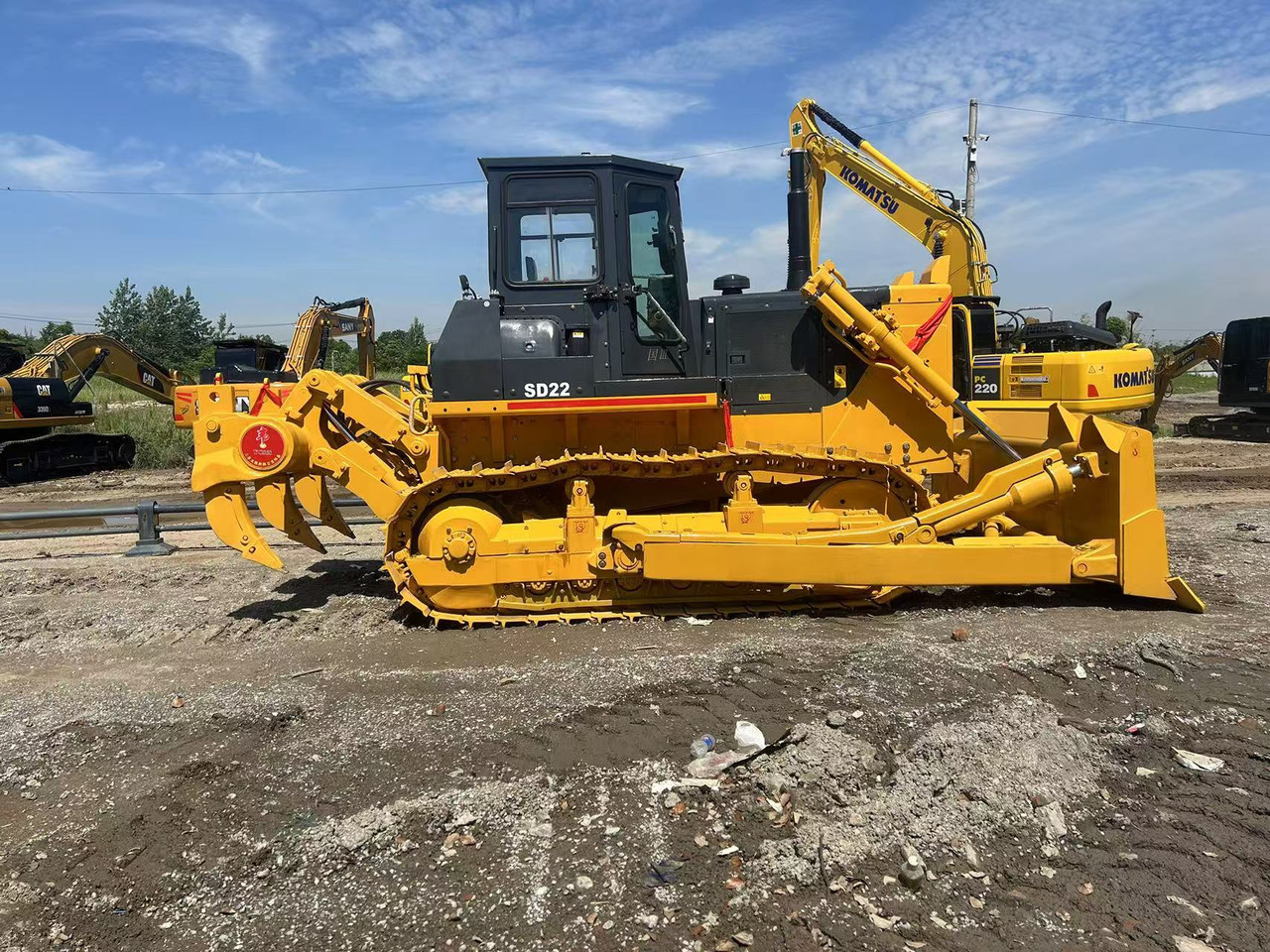 SHANTUI sd22 bulldozer discount for sale - Бульдозер: фото 1 SHANTUI sd22 bulldozer discount for sale - Бульдозер: фото 1