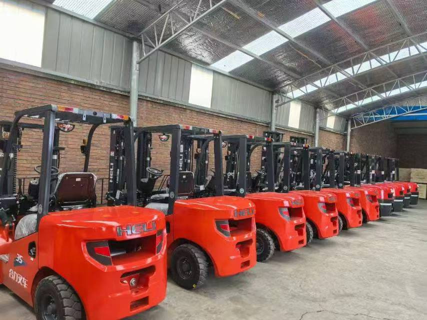 Heli brand new 3.5T diesel forklift(Clamp available) - Дизельный погрузчик: фото 2 Heli brand new 3.5T diesel forklift(Clamp available) - Дизельный погрузчик: фото 2