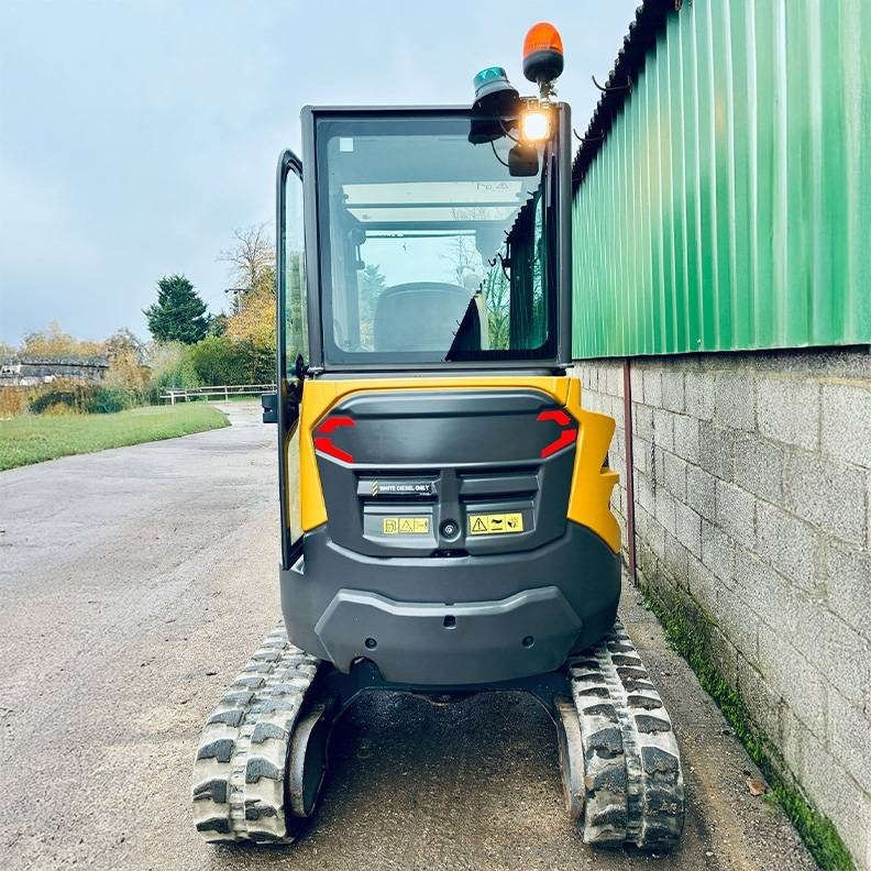 Volvo ECR25D - Мини-экскаватор: фото 4 Volvo ECR25D - Мини-экскаватор: фото 4