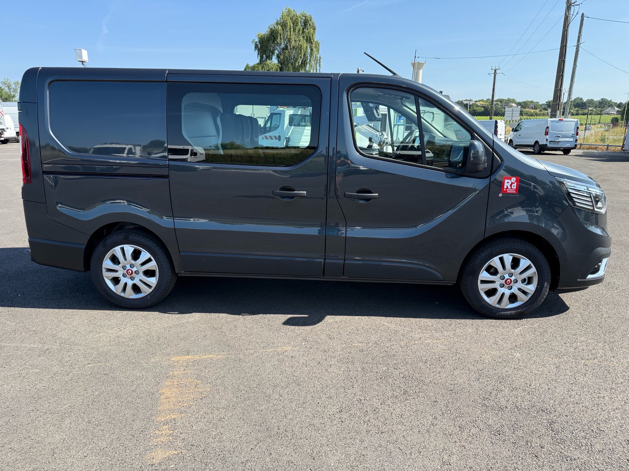 RENAULT Trafic - Цельнометаллический фургон: фото 4 RENAULT Trafic - Цельнометаллический фургон: фото 4