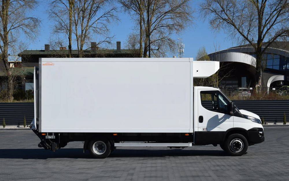 Iveco DAILY 70C18 / 3.0 - 180 KM / AUTOMAT HI-MATIC / 3 OSOBY / CHŁODNIA - MROŹNIA 4,55 M / AGREGAD FRIGOBLOCK / WINDA SORENSEN / KLIMA / TEMPOMAT / KAMERA COFANIA / REGULOWANE ZAWIESZENIE / SERWISOWA - Рефрижератор: фото 4 Iveco DAILY 70C18 / 3.0 - 180 KM / AUTOMAT HI-MATIC / 3 OSOBY / CHŁODNIA - MROŹNIA 4,55 M / AGREGAD FRIGOBLOCK / WINDA SORENSEN / KLIMA / TEMPOMAT / KAMERA COFANIA / REGULOWANE ZAWIESZENIE / SERWISOWA - Рефрижератор: фото 4