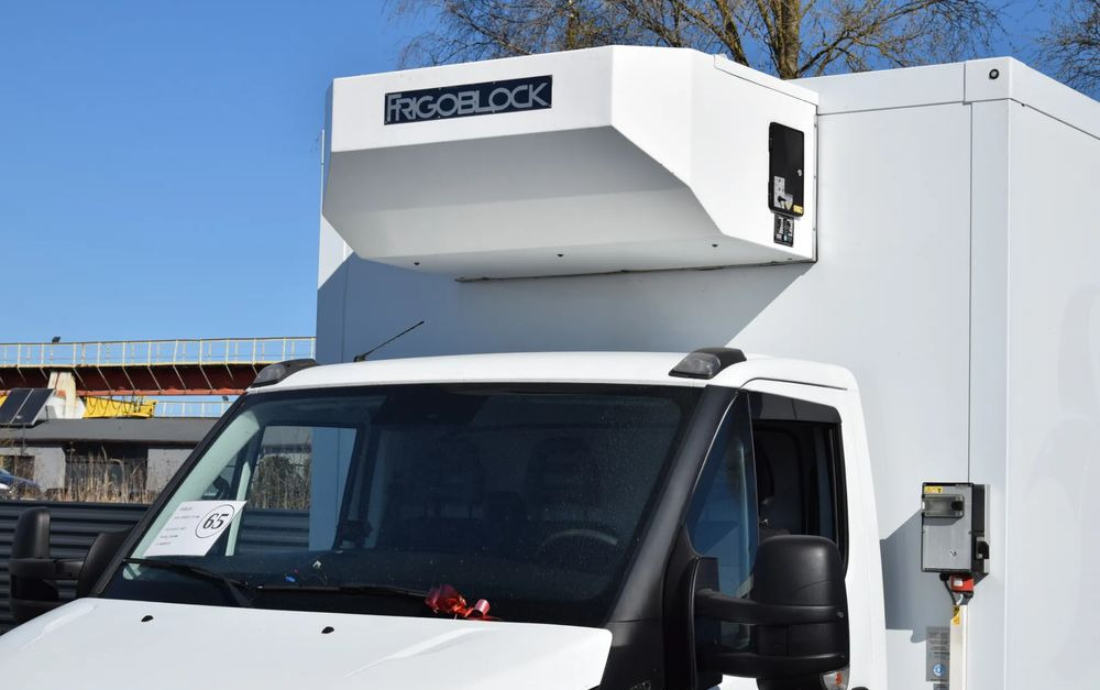 Iveco DAILY 70C18 / 3.0 - 180 KM / AUTOMAT HI-MATIC / 3 OSOBY / CHŁODNIA - MROŹNIA 4,55 M / AGREGAD FRIGOBLOCK / WINDA SORENSEN / KLIMA / TEMPOMAT / KAMERA COFANIA / REGULOWANE ZAWIESZENIE / SERWISOWA в лизинг Iveco DAILY 70C18 / 3.0 - 180 KM / AUTOMAT HI-MATIC / 3 OSOBY / CHŁODNIA - MROŹNIA 4,55 M / AGREGAD FRIGOBLOCK / WINDA SORENSEN / KLIMA / TEMPOMAT / KAMERA COFANIA / REGULOWANE ZAWIESZENIE / SERWISOWA: фото 9