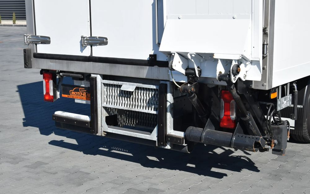 Iveco DAILY 70C18 / 3.0 - 180 KM / AUTOMAT HI-MATIC / 3 OSOBY / CHŁODNIA - MROŹNIA 4,55 M / AGREGAD FRIGOBLOCK / WINDA SORENSEN / KLIMA / TEMPOMAT / KAMERA COFANIA / REGULOWANE ZAWIESZENIE / SERWISOWA в лизинг Iveco DAILY 70C18 / 3.0 - 180 KM / AUTOMAT HI-MATIC / 3 OSOBY / CHŁODNIA - MROŹNIA 4,55 M / AGREGAD FRIGOBLOCK / WINDA SORENSEN / KLIMA / TEMPOMAT / KAMERA COFANIA / REGULOWANE ZAWIESZENIE / SERWISOWA: фото 10